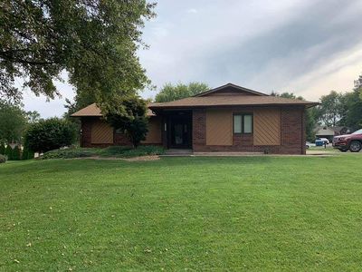 300 Cobblestone, Troy, IL, 62294