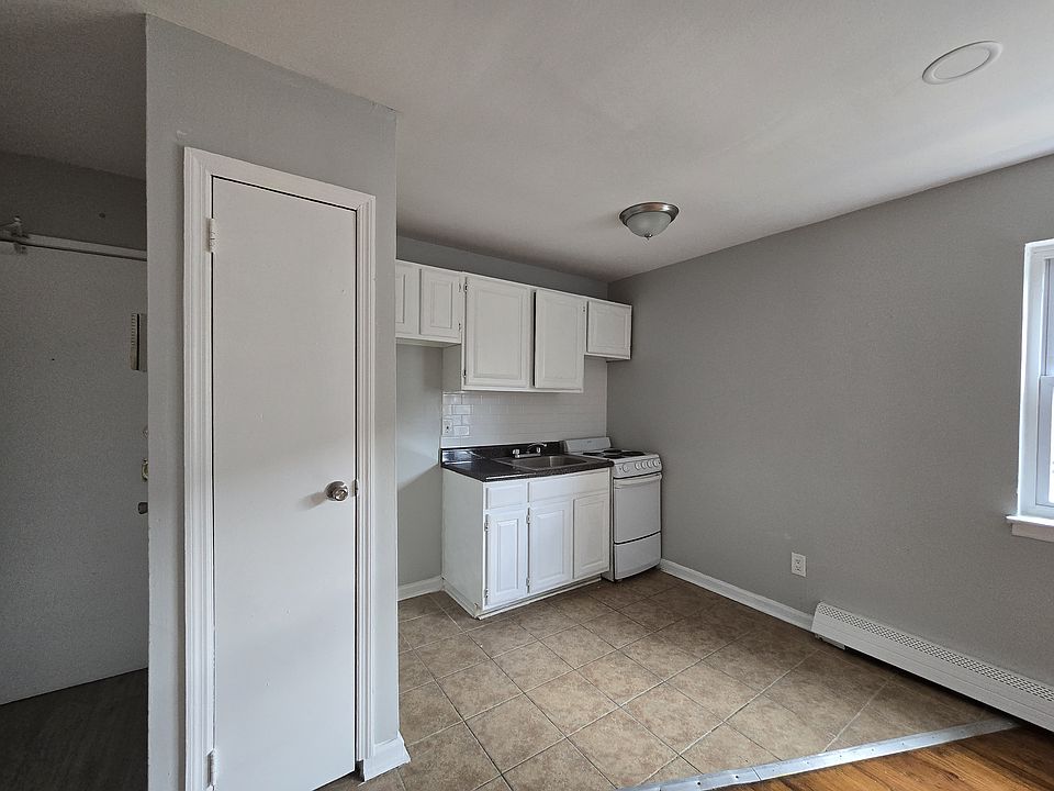 2nd image of 392 Stuyvesant Ave APT 15A