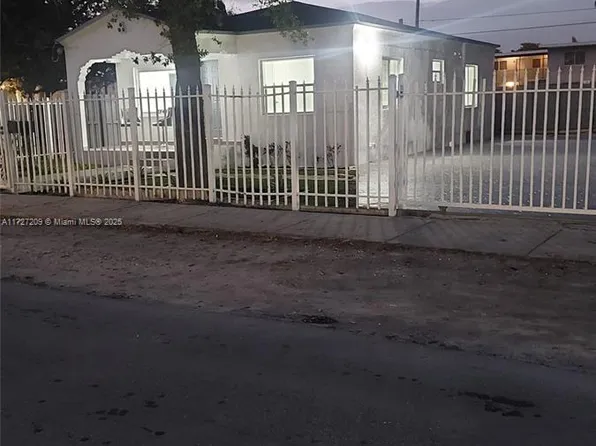 1545 NW 73rd St, Miami, FL 33147