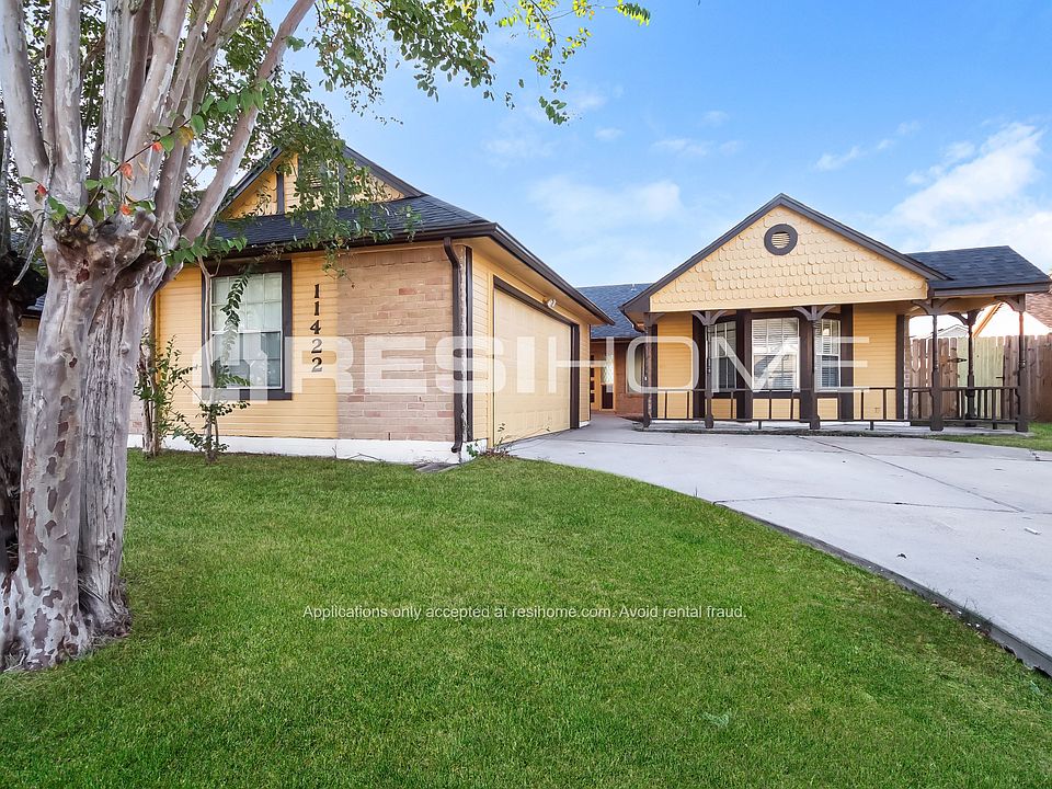1st image of 11422 Gondola Dr