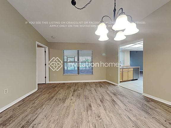 5th image of 2320 Travis Robert Ave