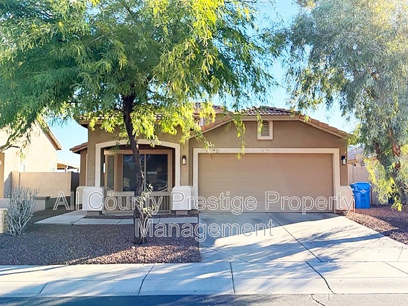 1st image of 7519 S 43rd Dr