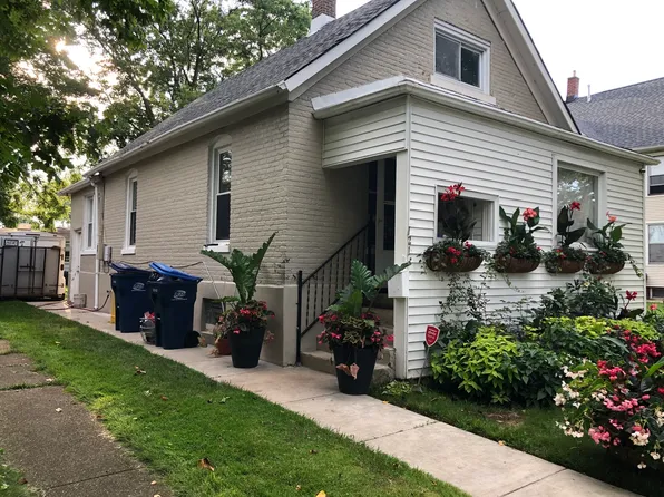 1216 Wadsworth Ave, North Chicago, IL 60064