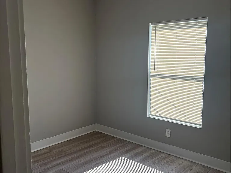 604A Randall St — Photo 10