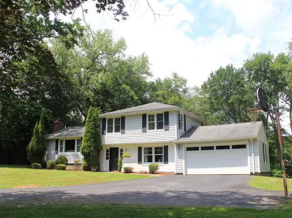 417 Richard Lane, Orange, CT 06477
