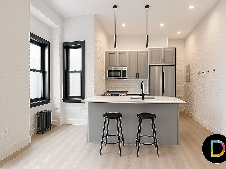 1st image of 22 Prince St Unit 19