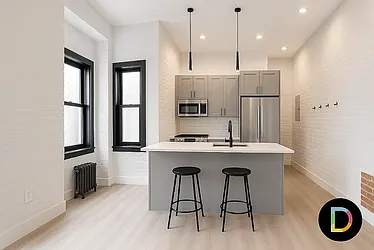 22 Prince Street, #19