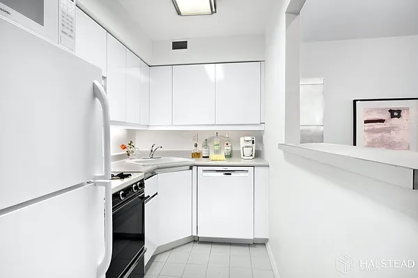 Sold by Brown Harris Stevens | media 4