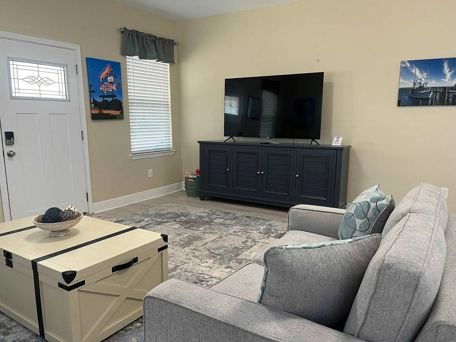 2 bed, 2.0 bath, 1162 sqft, $3,051 — Photo 4