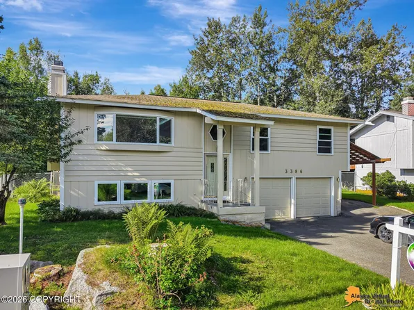 3386 Checkmate Dr, Anchorage, AK 99508