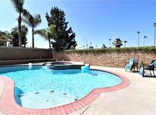 1571 Lupine Cir, Corona, CA 92881