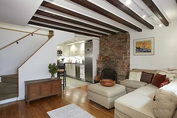 Sold by Stribling | media 7