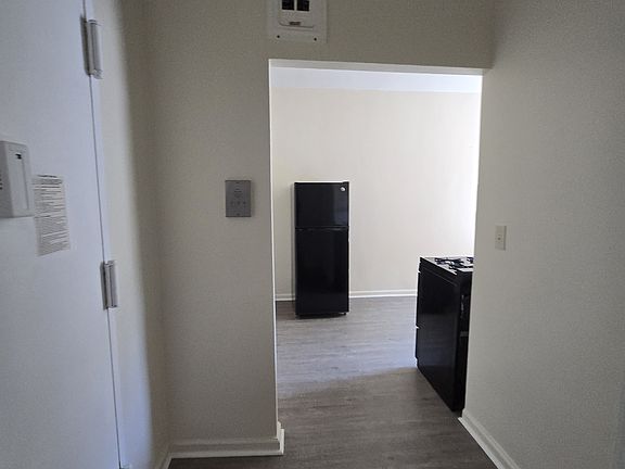 4th image of 4030 73rd St APT A11
