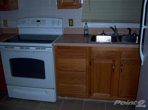 3rd image of 1036 Patricia Ln