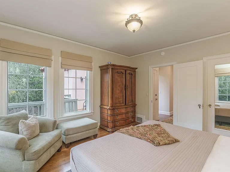 Bedroom #1