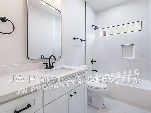 5th image of 3016 Spain St