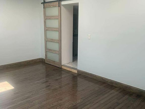 4th image of 31-11 41st St #2R