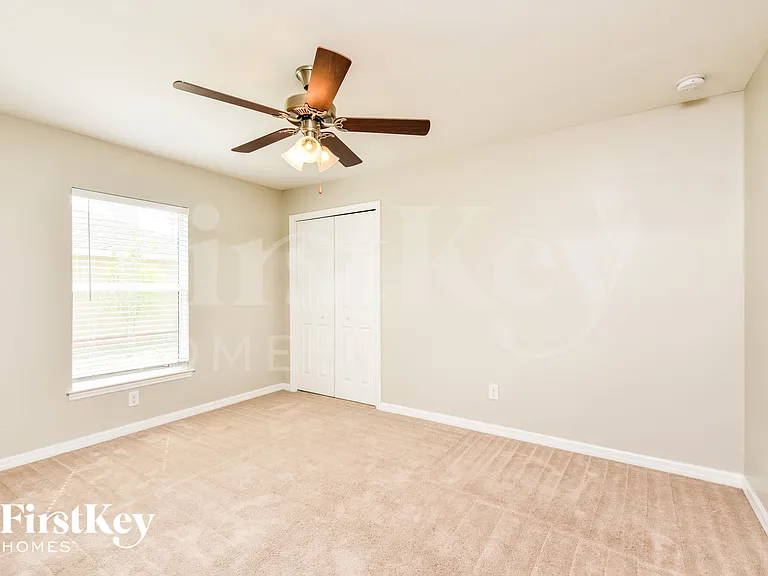 606 NW 26th St — Photo 10