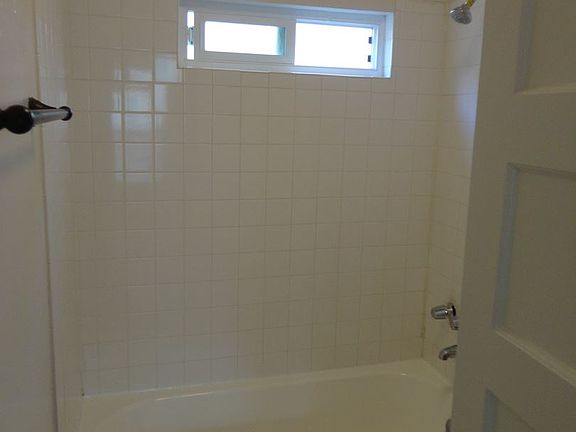 5th image of 4185 Utah St
