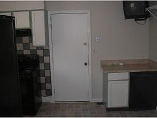 3rd image of 3231 S Allendale Dr