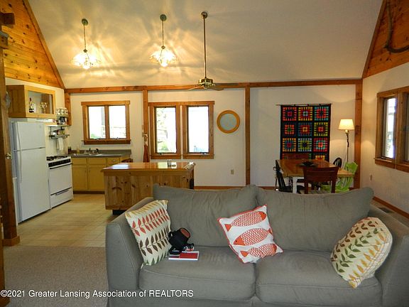 4th image of 7928 Windoga Lake Dr