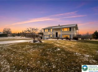3218 Highland Rd, Orefield, PA 18069