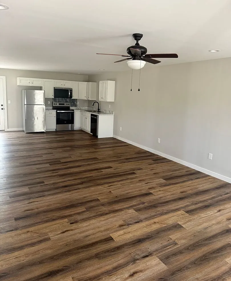 501 Livy Lane — Photo 2
