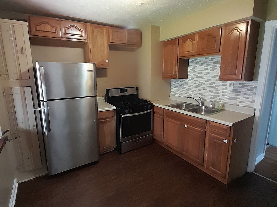 1st image of 780 E 256th St