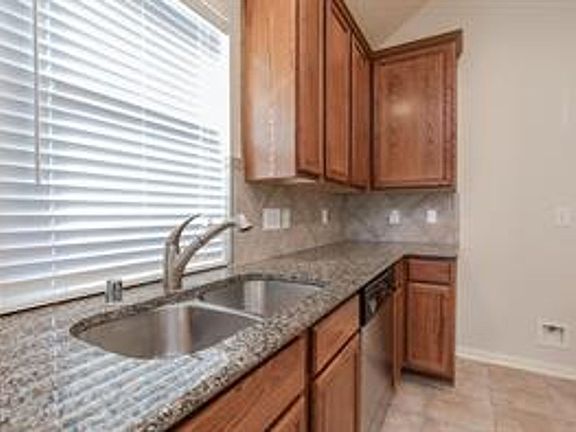 3rd image of 11414 Ryan Manor Dr