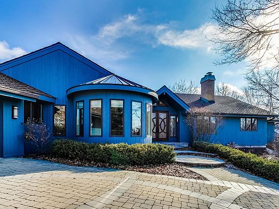 3rd image of 4 Tanglewood Ct
