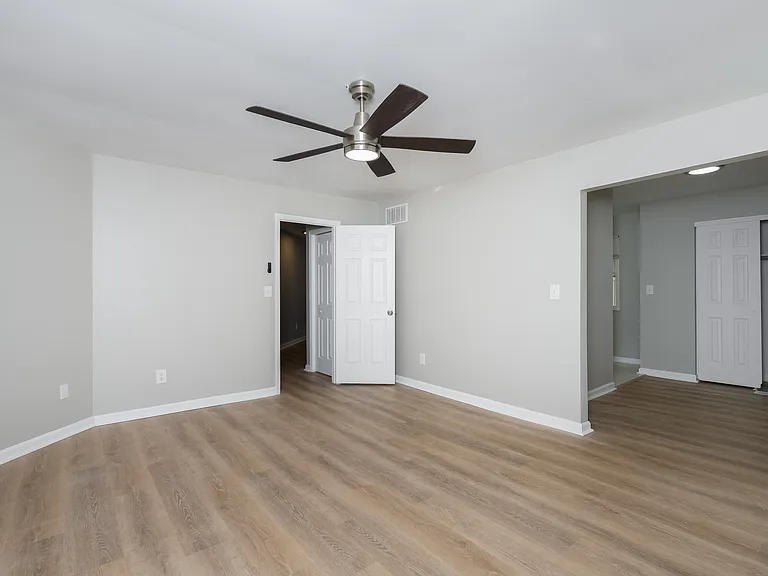 10 Kennedy Ct #B — Photo 15