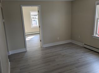 21 Clifford St, Biddeford, ME 04005