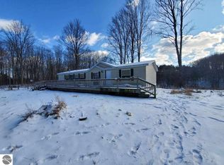3814 Deer Track Trl, Cadillac, MI 49601