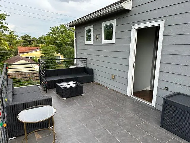 5409 Avenue F #B — Photo 2