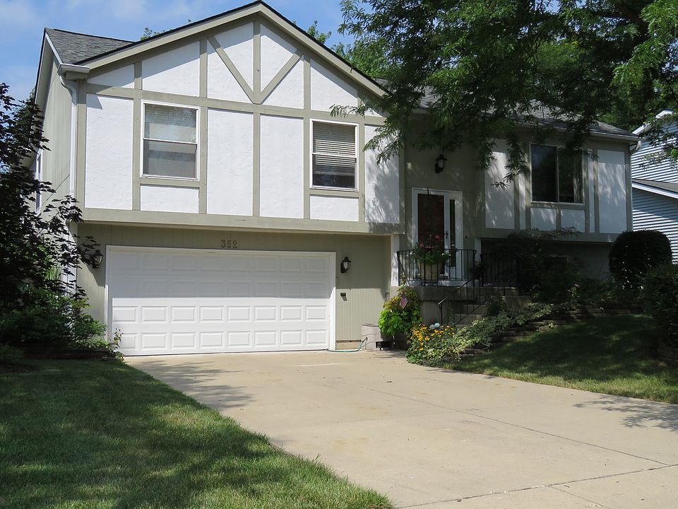 1st image of 352 Somerset Dr