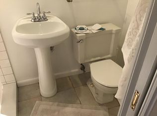 5803 Greentree Rd #1B, Bethesda, MD 20817