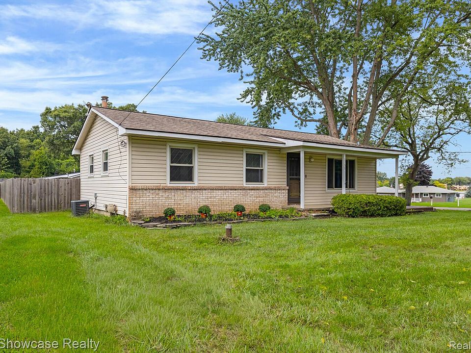 1st image of 2755 Willow Ln