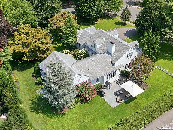 2nd image of 278 Stewart Avenue
