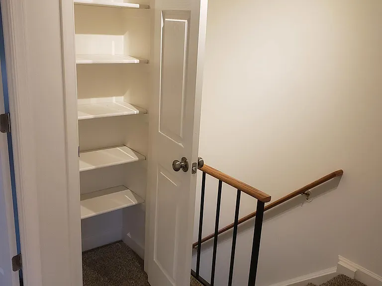 213 Cameron St — Photo 8