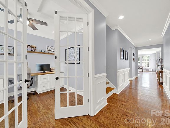 5th image of 270 Helton Ln