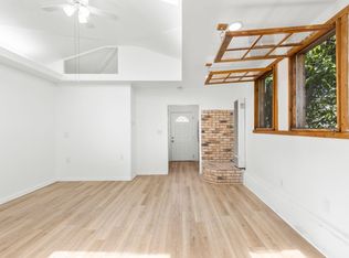 11110 Charnock Rd, Los Angeles, CA 90034