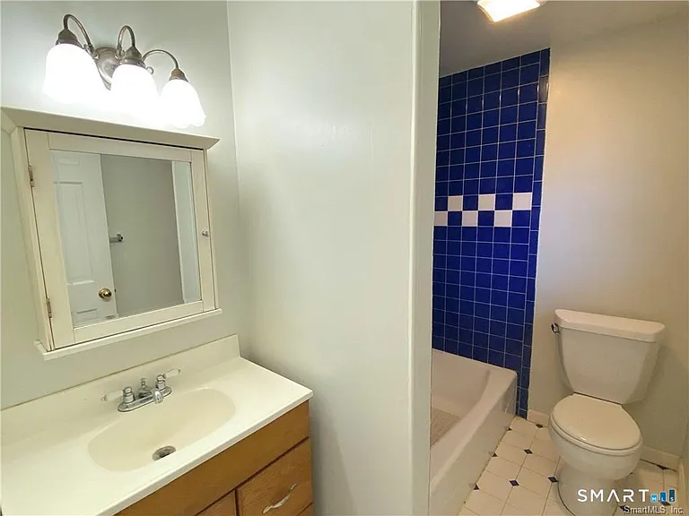 135 Ridgeley Ave — Photo 11