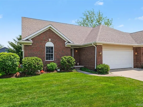 5457 Hidden Valley Trl, Linden, MI 48451