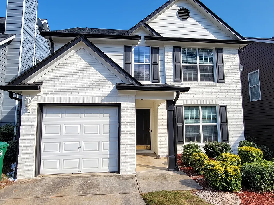 1217 Gates Cir SE