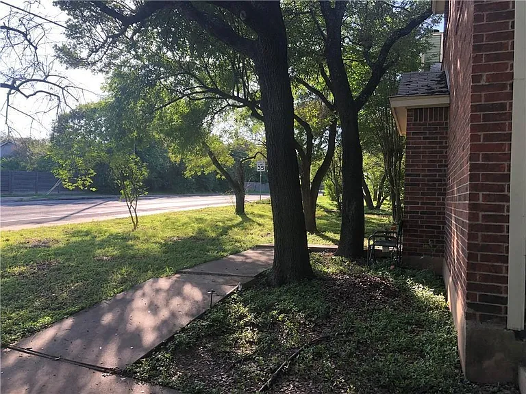 4300 Duval Rd #D — Photo 18