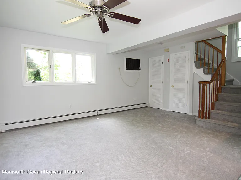 15-17 E Lincoln Ave #17 — Photo 4