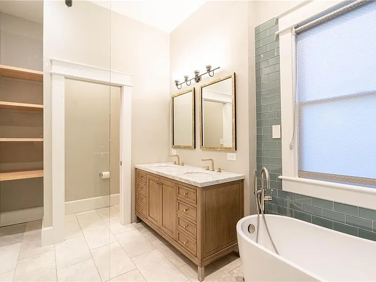 311 Josephine St NE — Photo 21