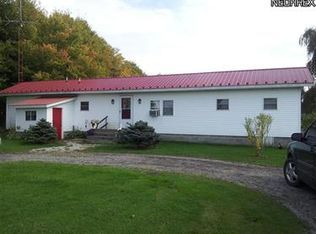 5468 Monroe Center Rd, Conneaut, OH 44030