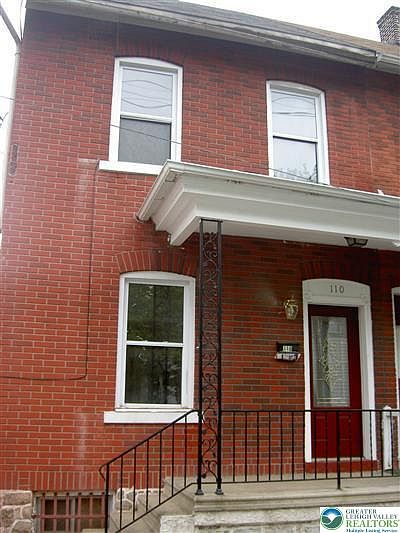 1st image of 110 E Raspberry St