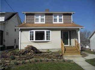 515 Pershing Dr, New Kensington, PA